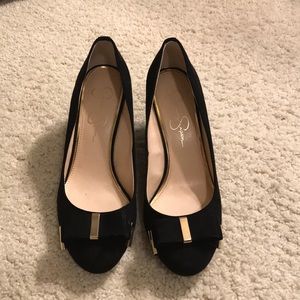 Jessica Simpson black wedges